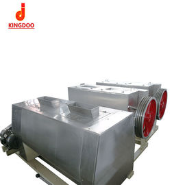 A máquina de processamento automática completa dos macarronetes para a forma redonda/do quadrado ondulação secou a fatura do bolo do macarronete